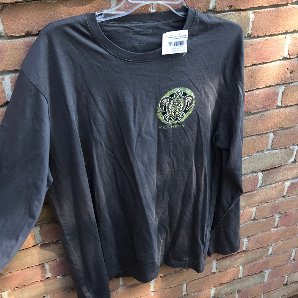 Men’s long sleeve t shirt